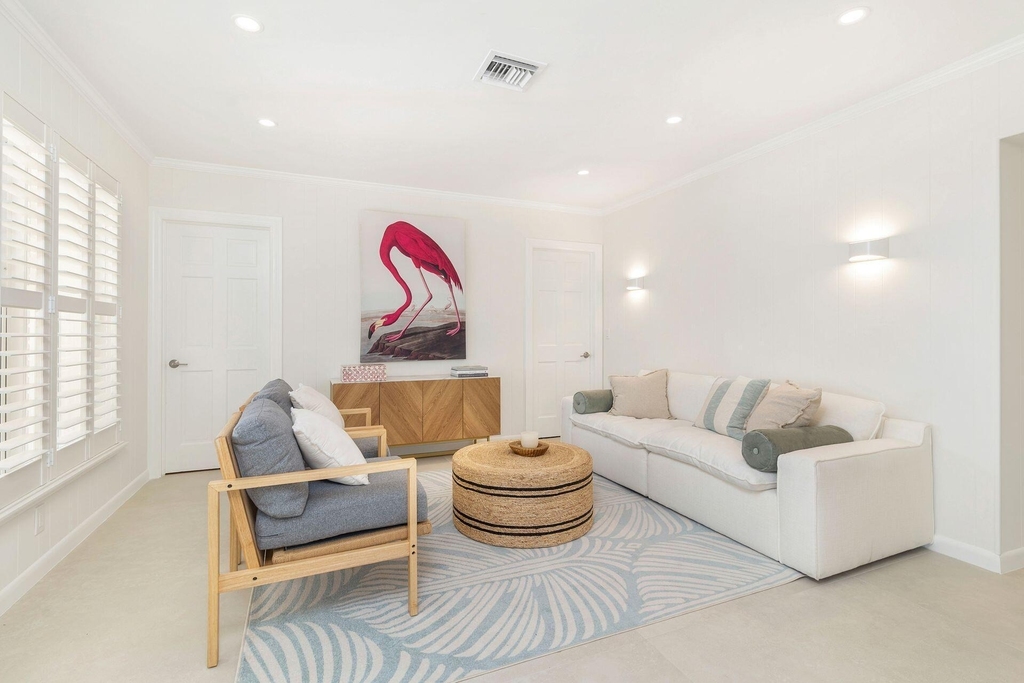 145 Seville Road - Photo 4