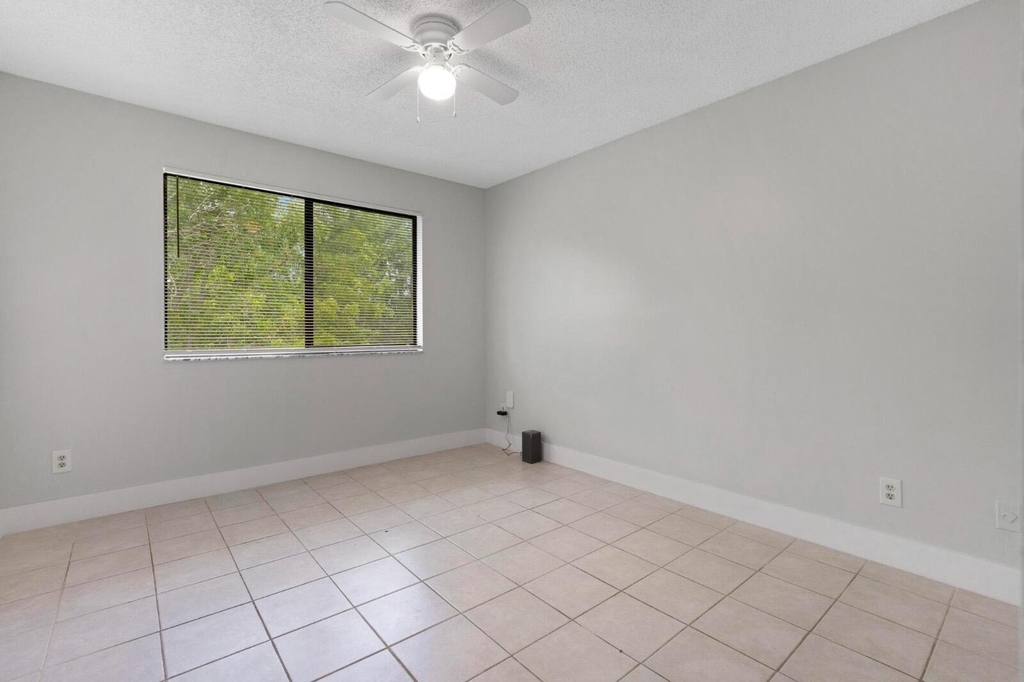 9166 W Atlantic Boulevard - Photo 22