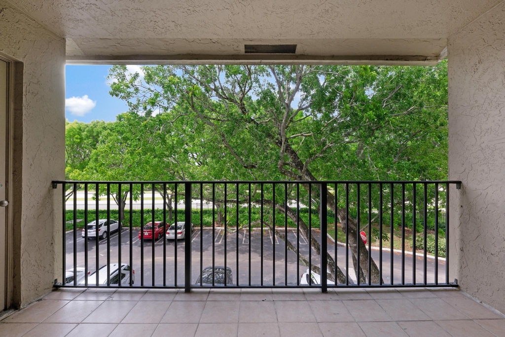 9166 W Atlantic Boulevard - Photo 40