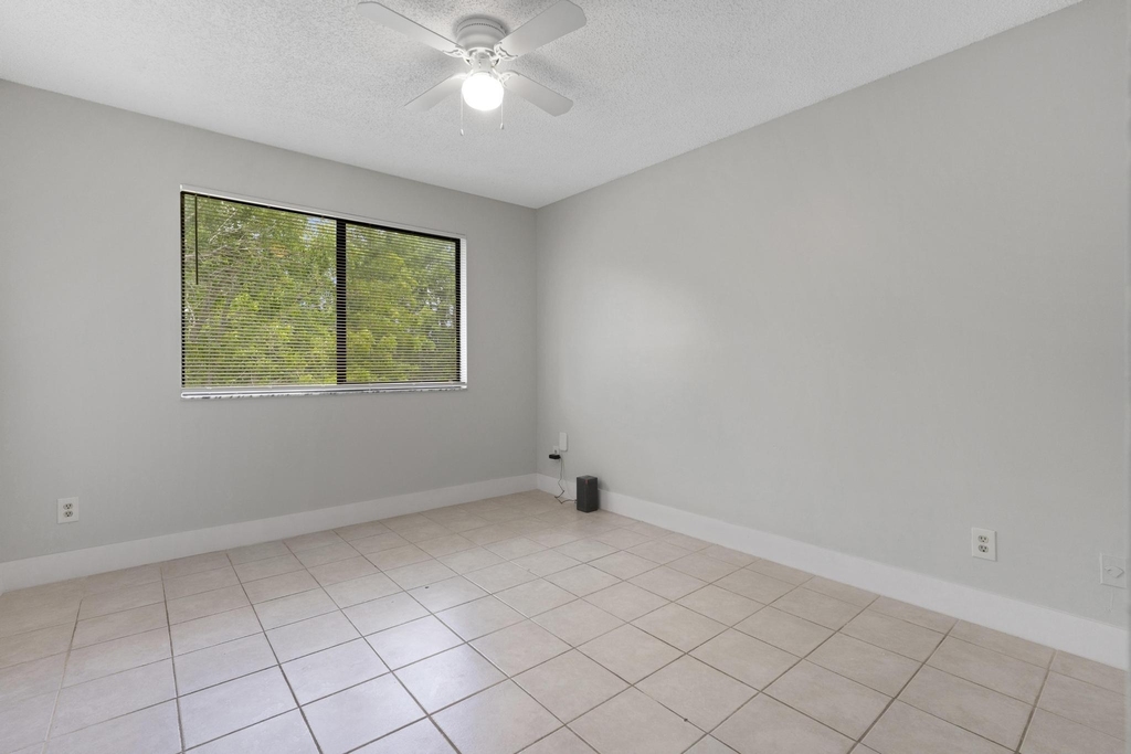 9166 W Atlantic Boulevard - Photo 34