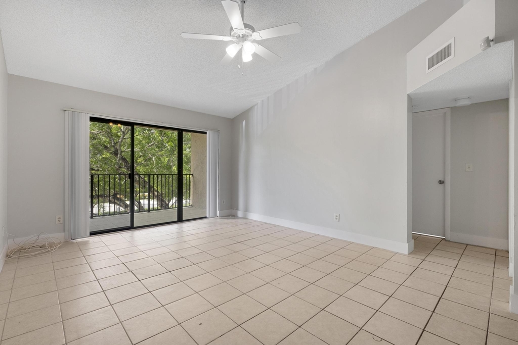9166 W Atlantic Boulevard - Photo 15