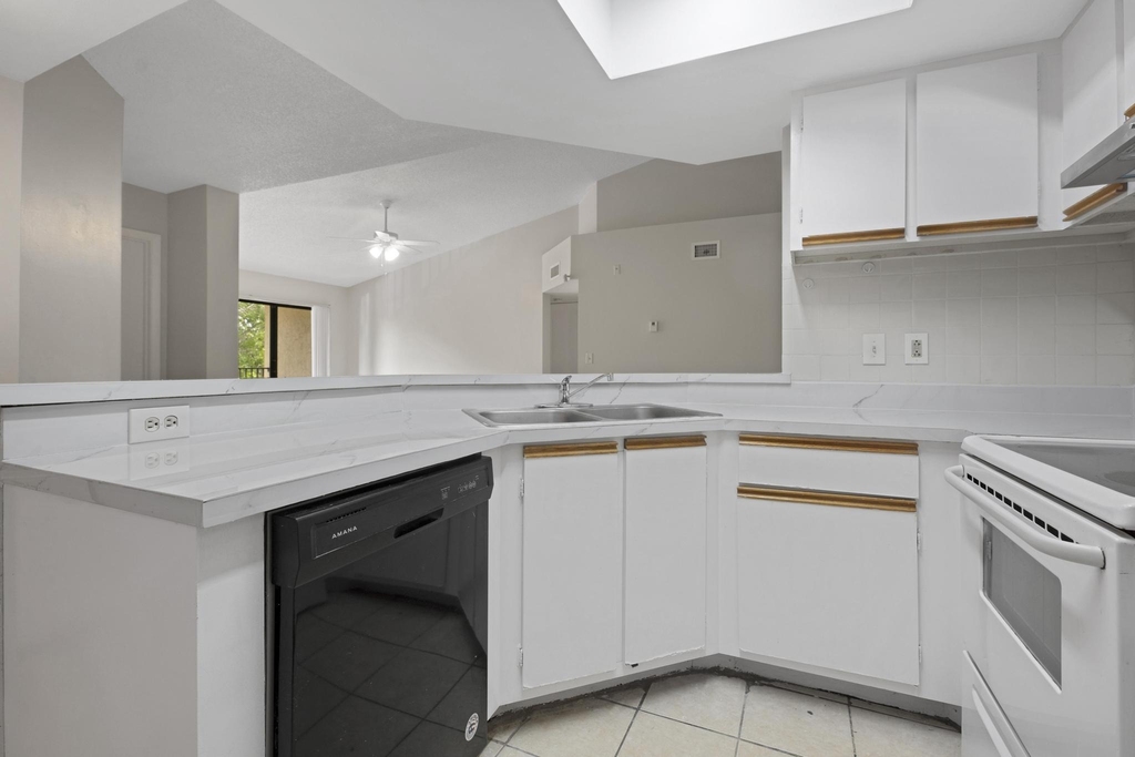 9166 W Atlantic Boulevard - Photo 3