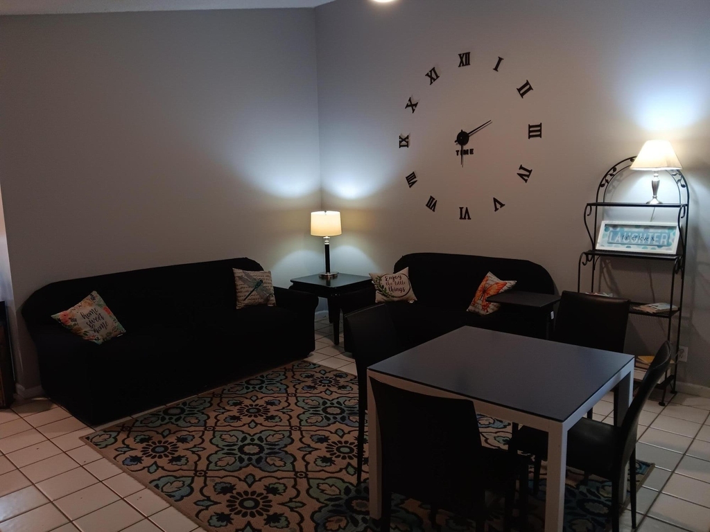 1507 Hawthorne Place - Photo 2