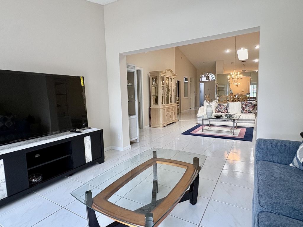 7702 Majestic Palm Drive - Photo 18