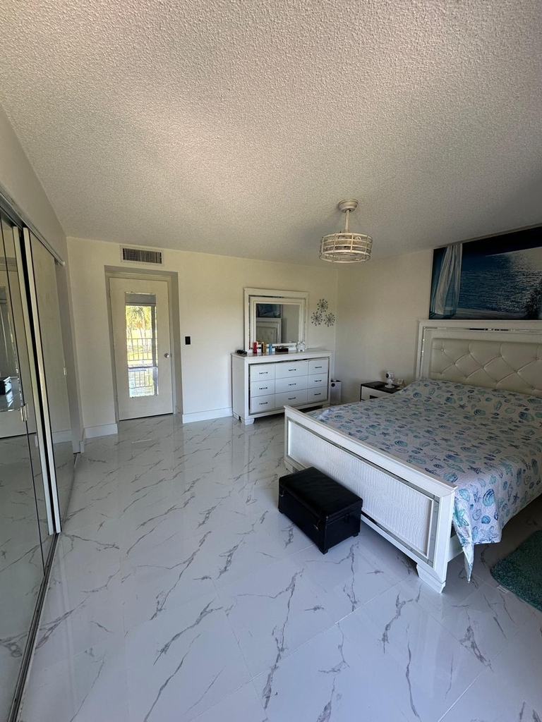 4557 Luxemburg Court - Photo 4