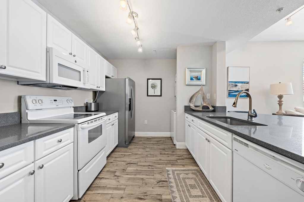 1200 Town Center Drive - Photo 10