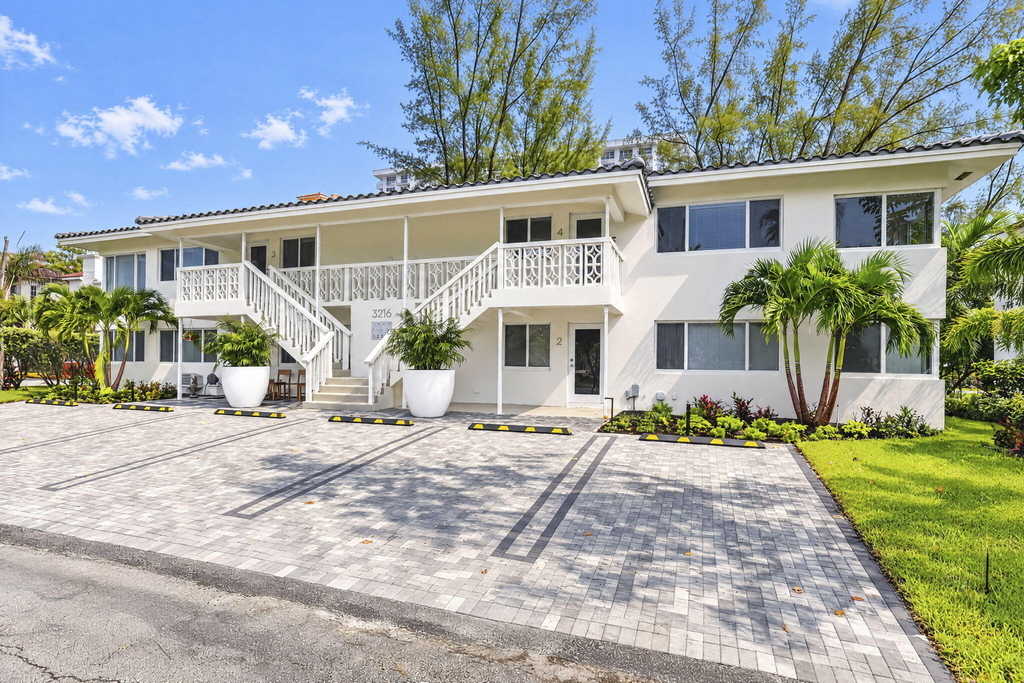 3216 Colony Club Road - Photo 0