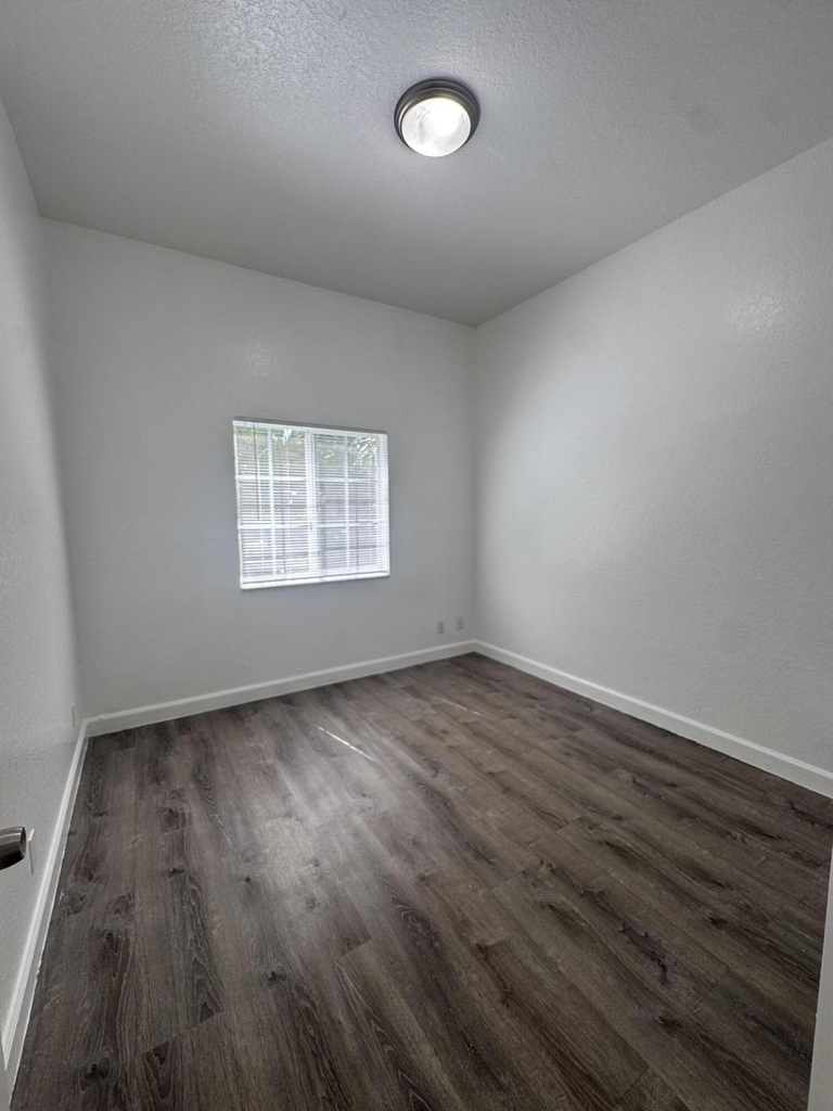 1117 Colonial Palms Way - Photo 7