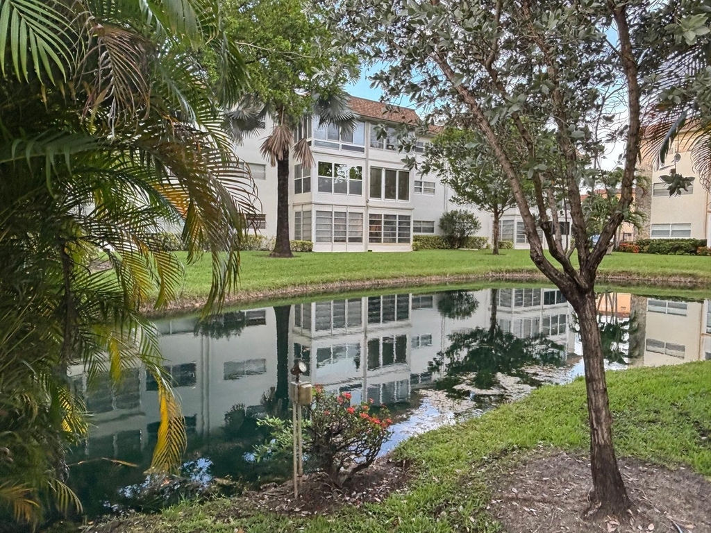 5171 W Oakland Park Boulevard - Photo 45