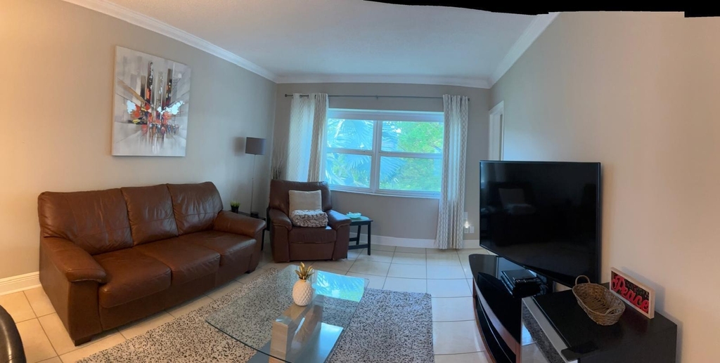 5171 W Oakland Park Boulevard - Photo 10