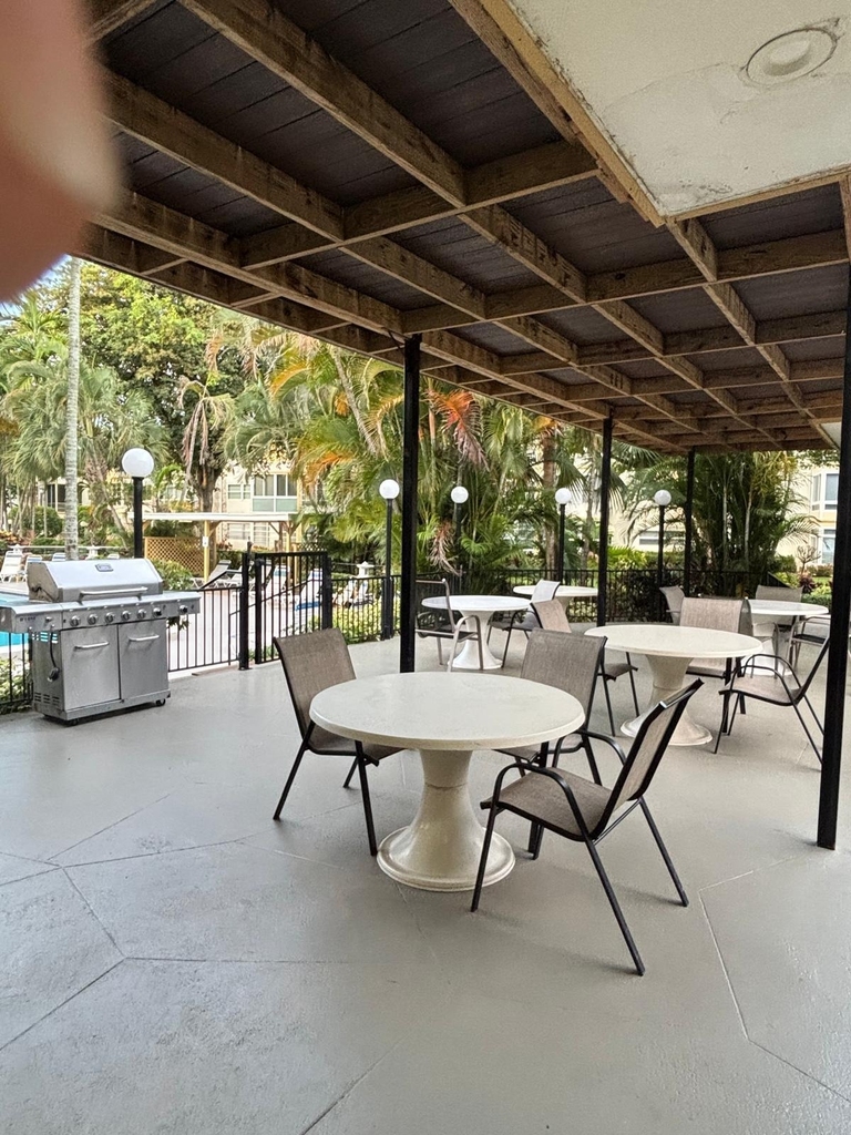5171 W Oakland Park Boulevard - Photo 40