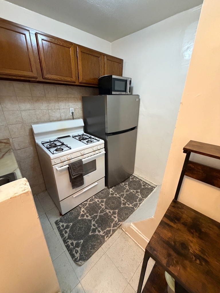 24-02 21st Avenue - Photo 8