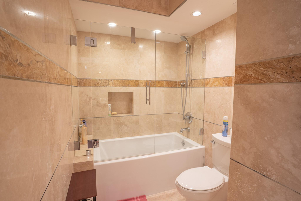 1149 Hillsboro Mile - Photo 16