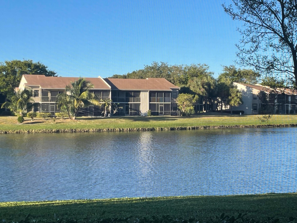 2067 Sw 15th Street - Photo 6