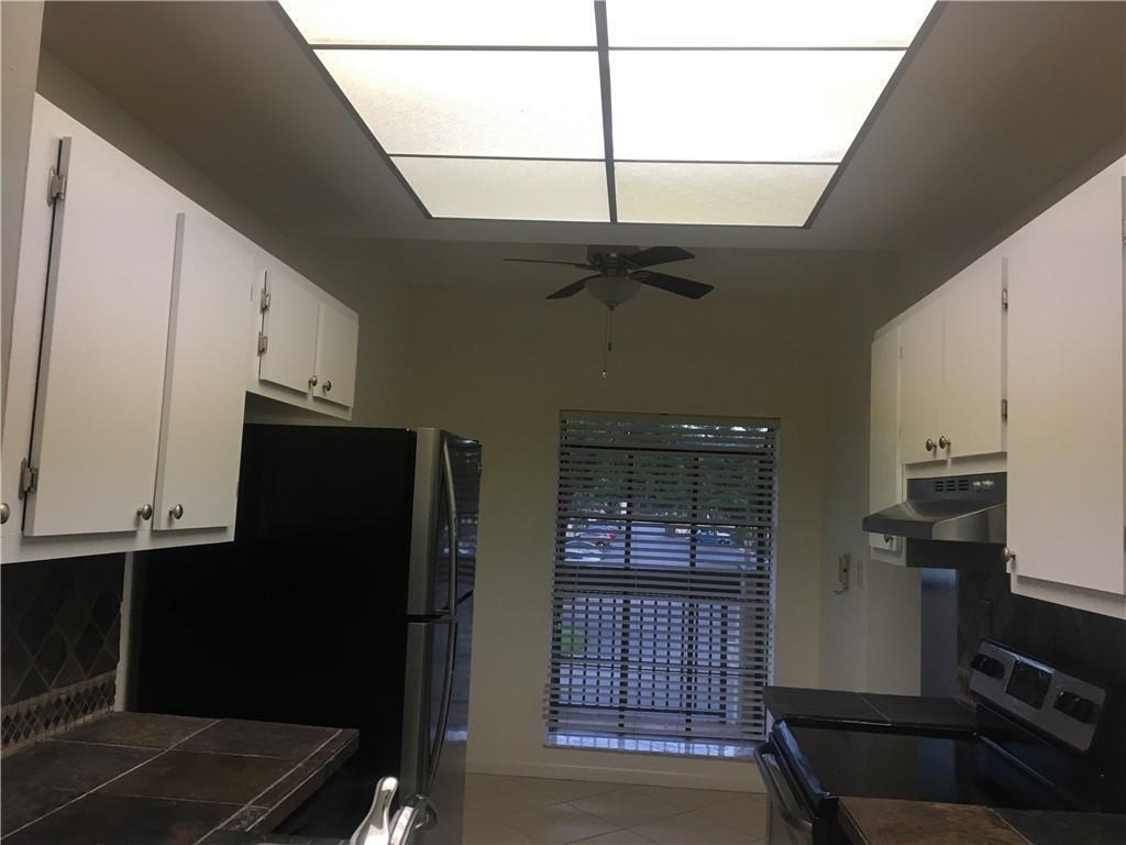 2067 Sw 15th Street - Photo 1