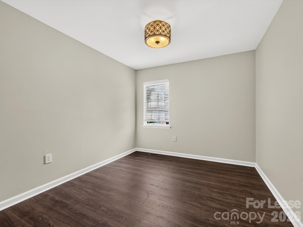 1521 Sumter Avenue - Photo 16