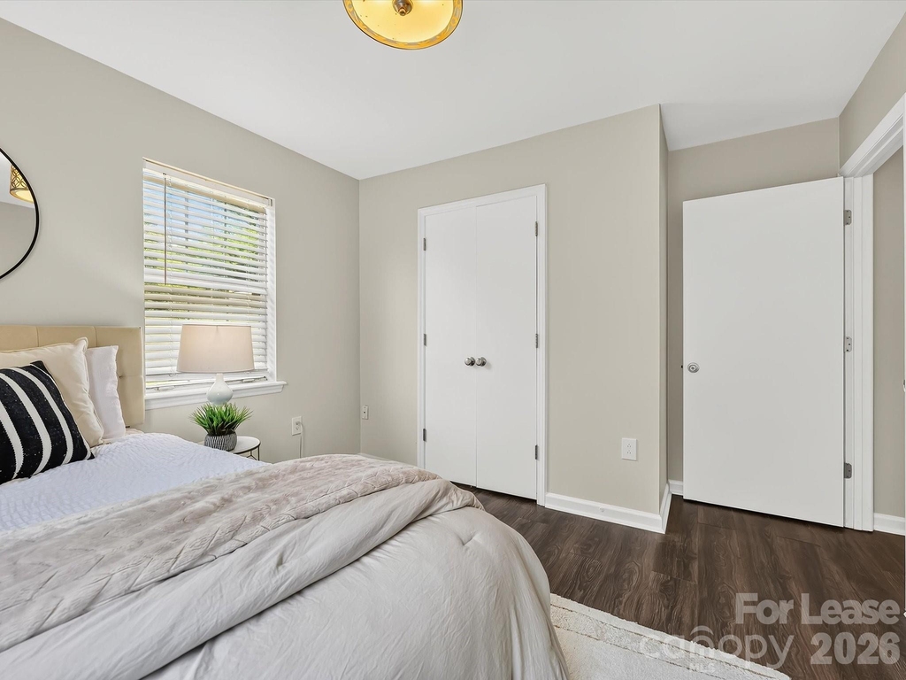 1521 Sumter Avenue - Photo 13