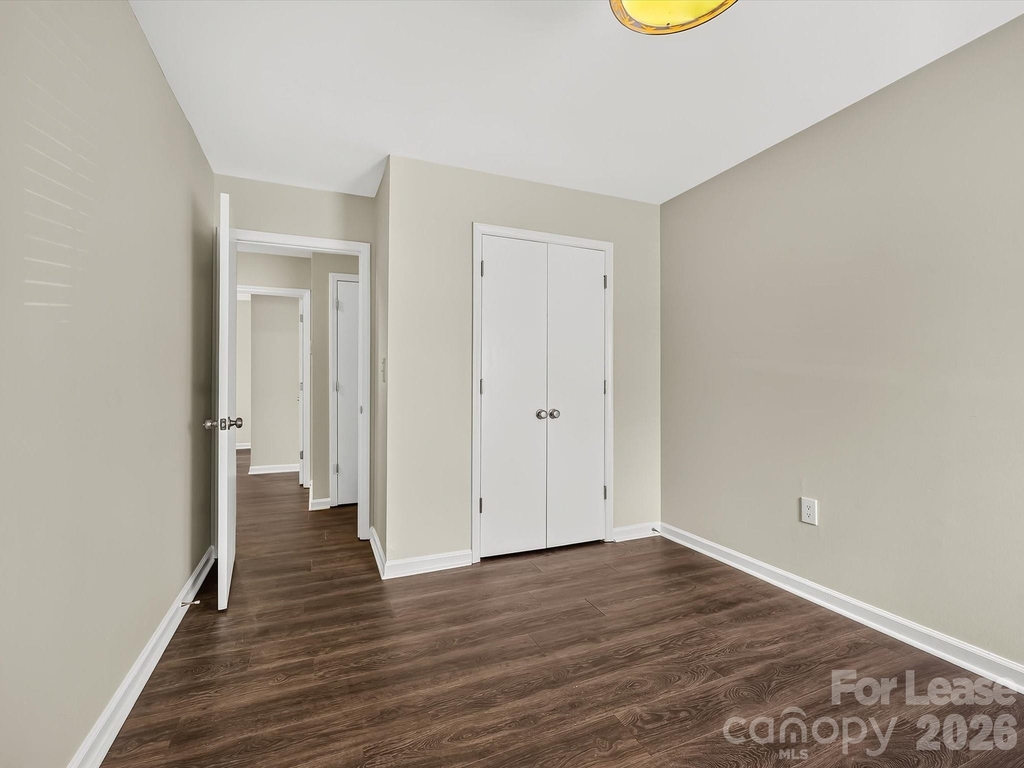 1521 Sumter Avenue - Photo 18