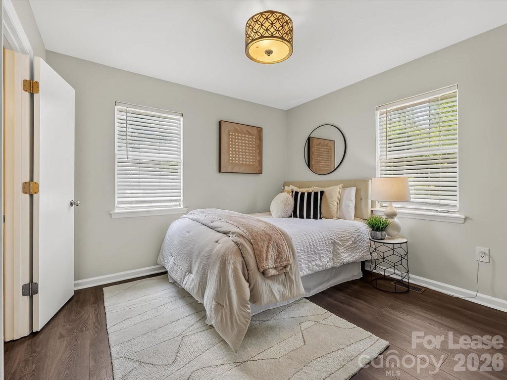 1521 Sumter Avenue - Photo 12