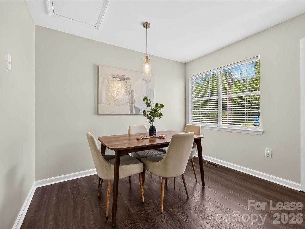 1521 Sumter Avenue - Photo 11