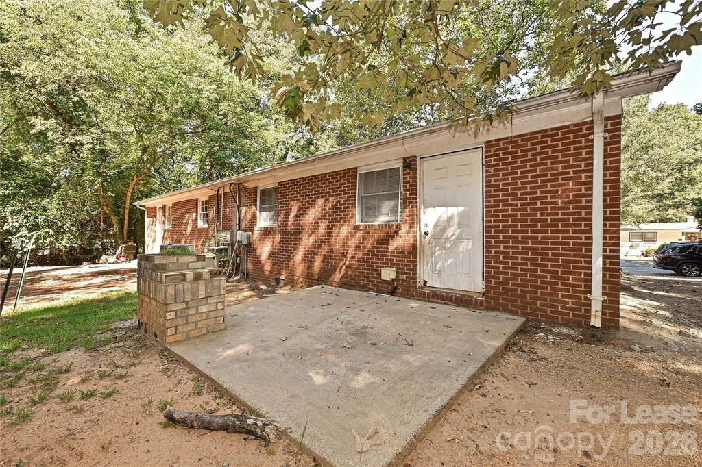 162 American Avenue Ne - Photo 9