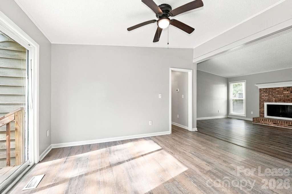 3100 Chenango Drive - Photo 4