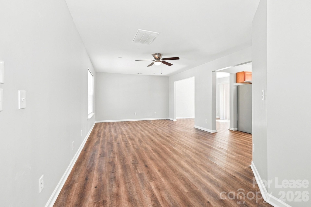 5731 Laborde Avenue - Photo 4