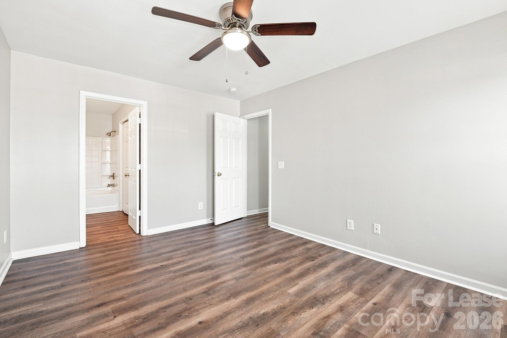 5731 Laborde Avenue - Photo 8