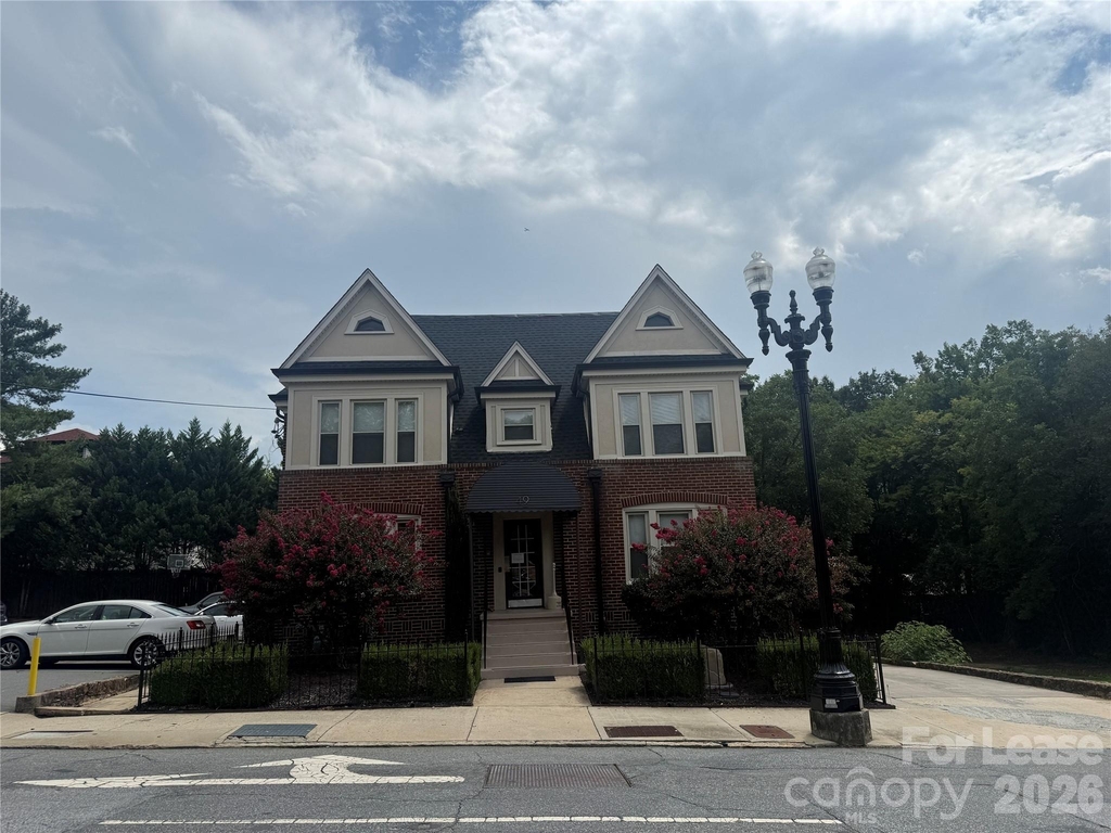 49 Corban Avenue Sw - Photo 0