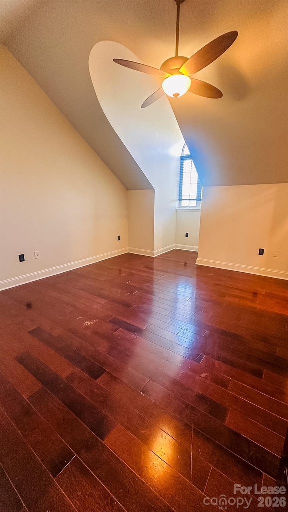 300 W 5th Street - Photo 9
