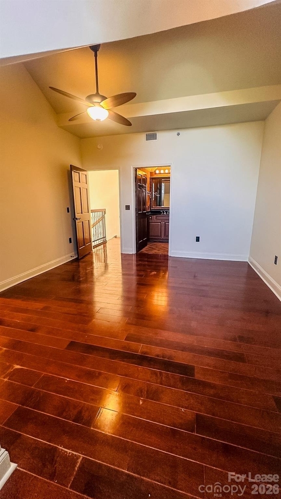 300 W 5th Street - Photo 11