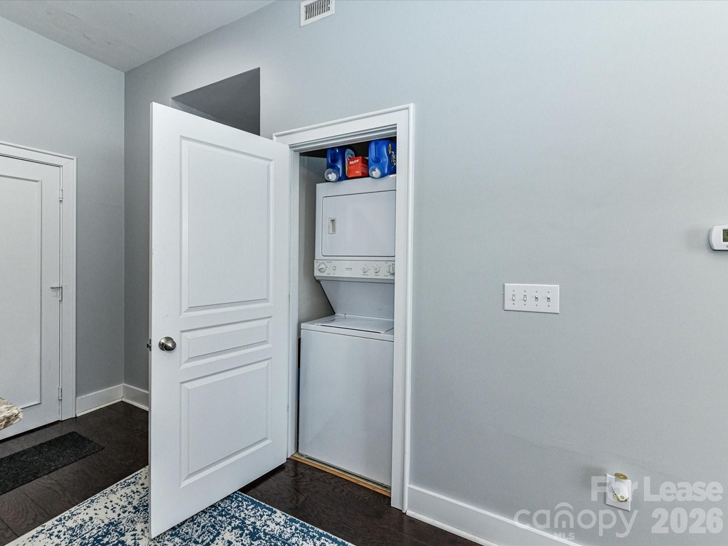 115 E Park Avenue - Photo 18