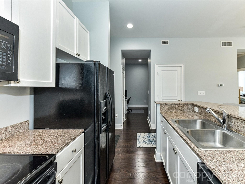 115 E Park Avenue - Photo 11