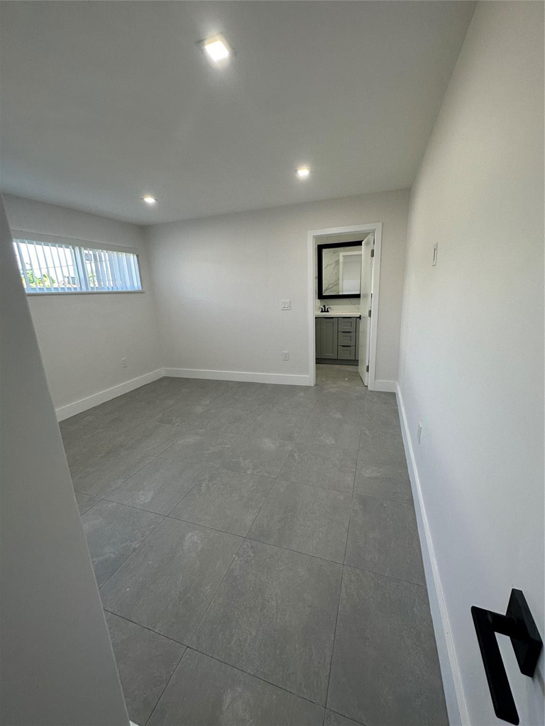6350 Liberty Street - Photo 7
