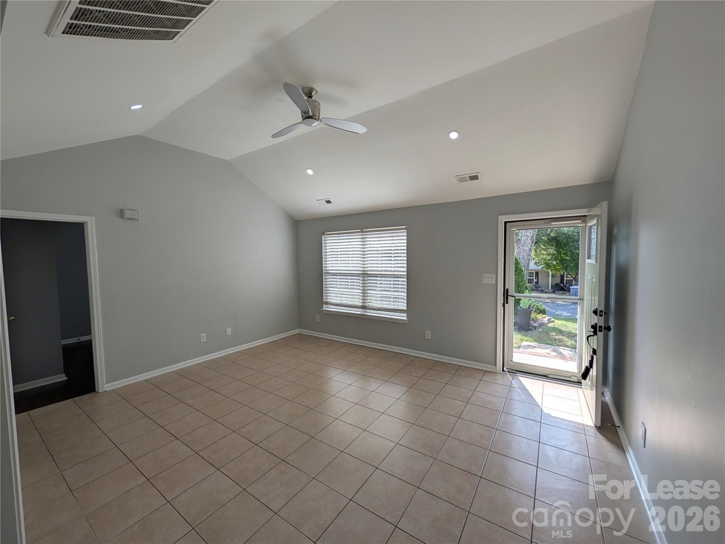 3017 Lynworth Place - Photo 2