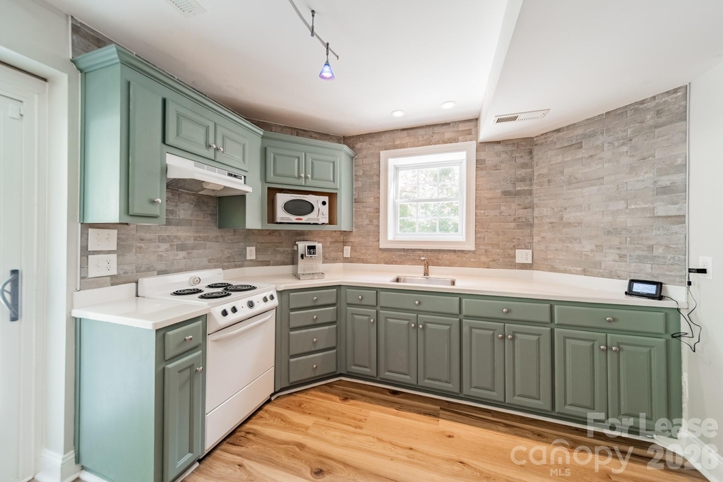 2006 Sandy Pond Lane - Photo 33