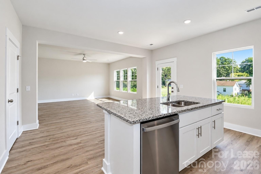 105 Silverwood Court - Photo 24