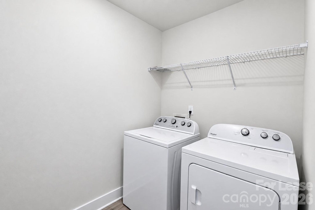105 Silverwood Court - Photo 41