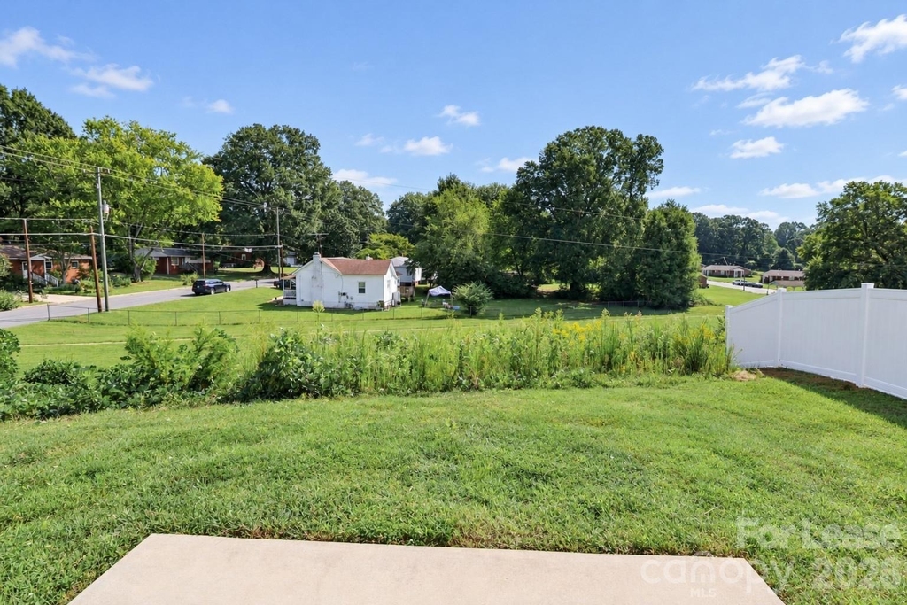 105 Silverwood Court - Photo 46