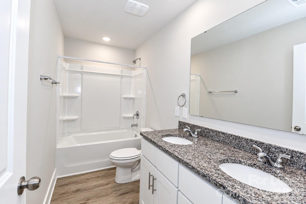 105 Silverwood Court - Photo 36