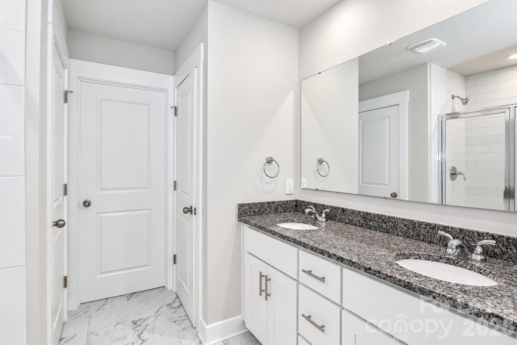 105 Silverwood Court - Photo 31