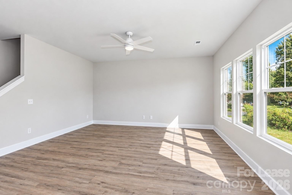 105 Silverwood Court - Photo 15