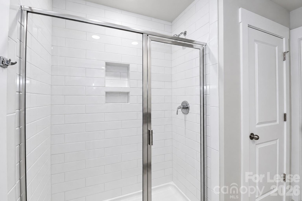 105 Silverwood Court - Photo 32