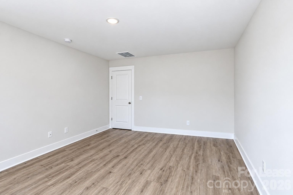 105 Silverwood Court - Photo 30