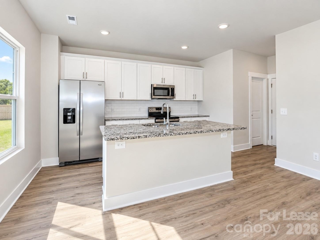 105 Silverwood Court - Photo 18