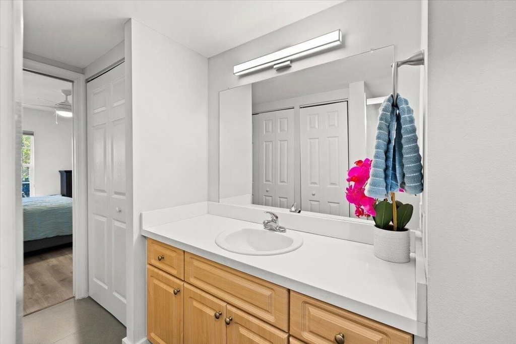 250 Ne 20th Street - Photo 15