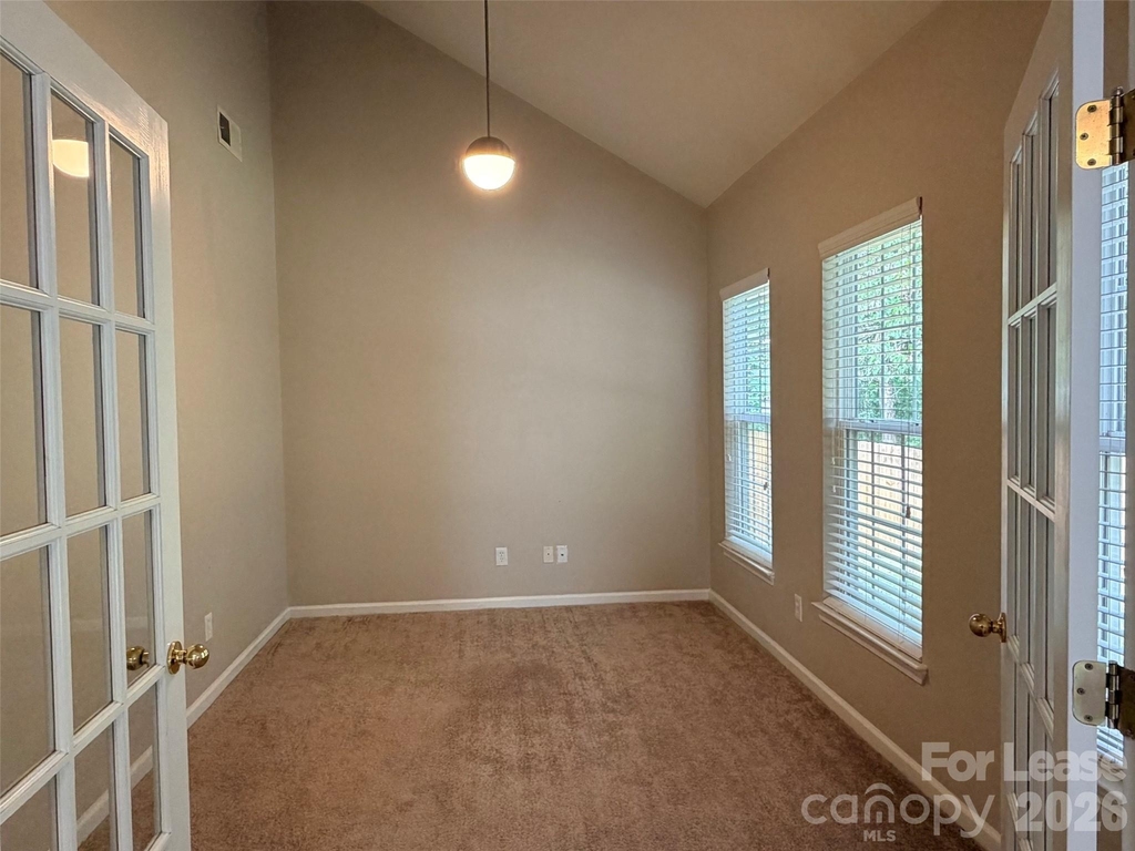 7800 Antique Circle - Photo 9