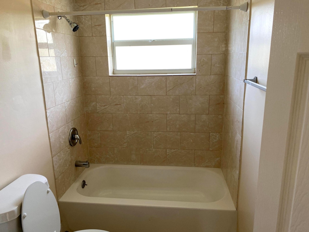 4821 Vermont Avenue - Photo 11