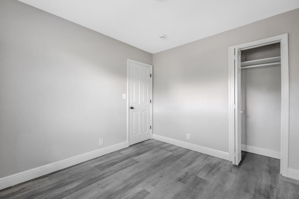 515 N Sapodilla Avenue - Photo 9