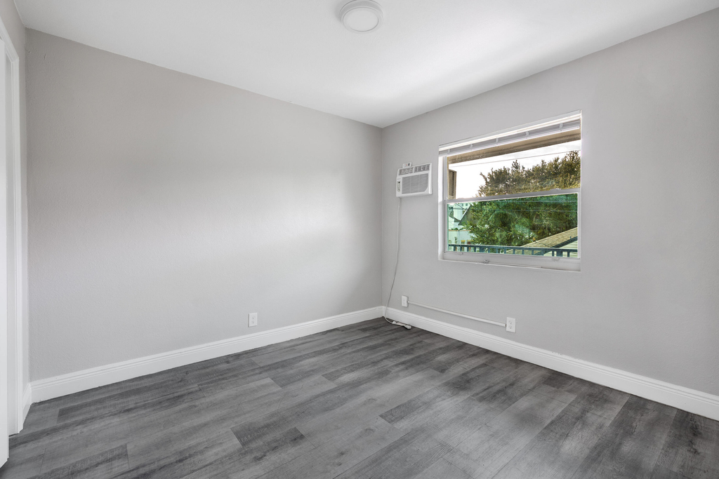 515 N Sapodilla Avenue - Photo 7